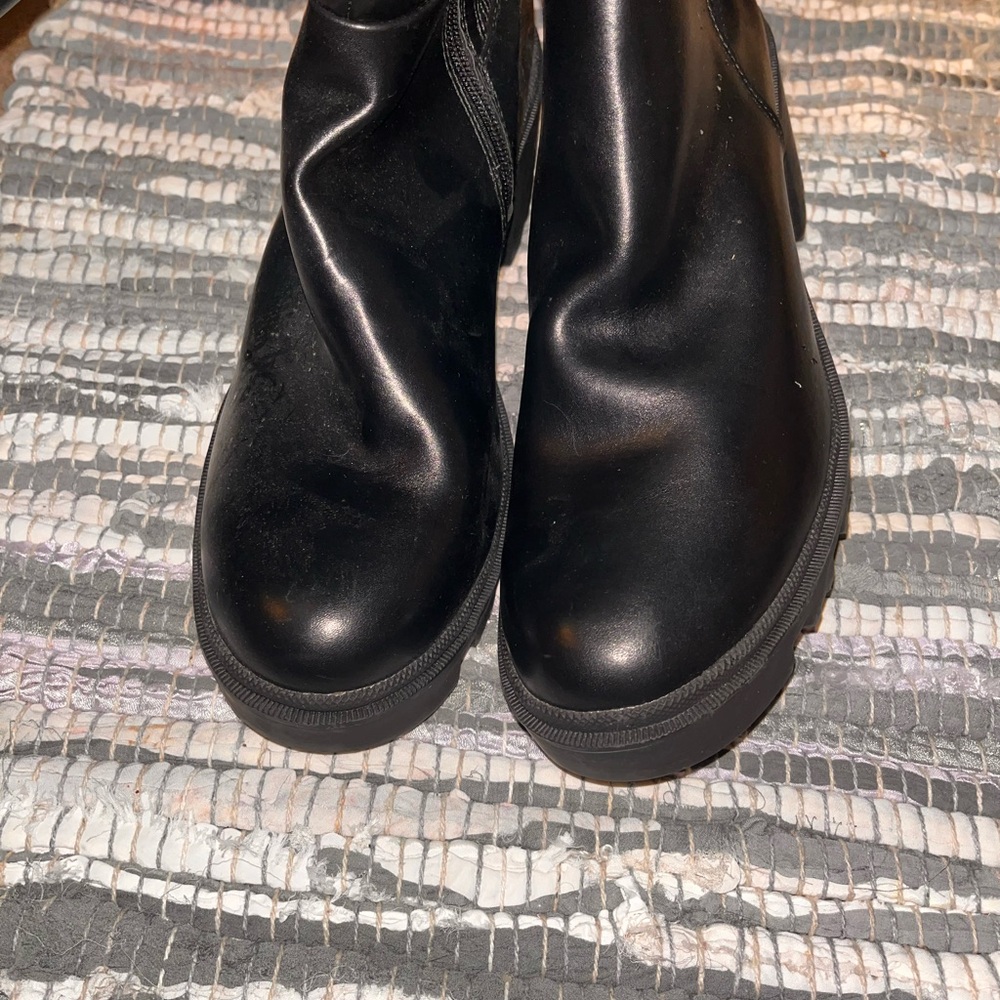 Hayden Black Leather Boots